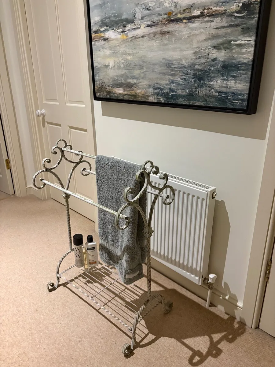 Standing Towel Rack - Image 3