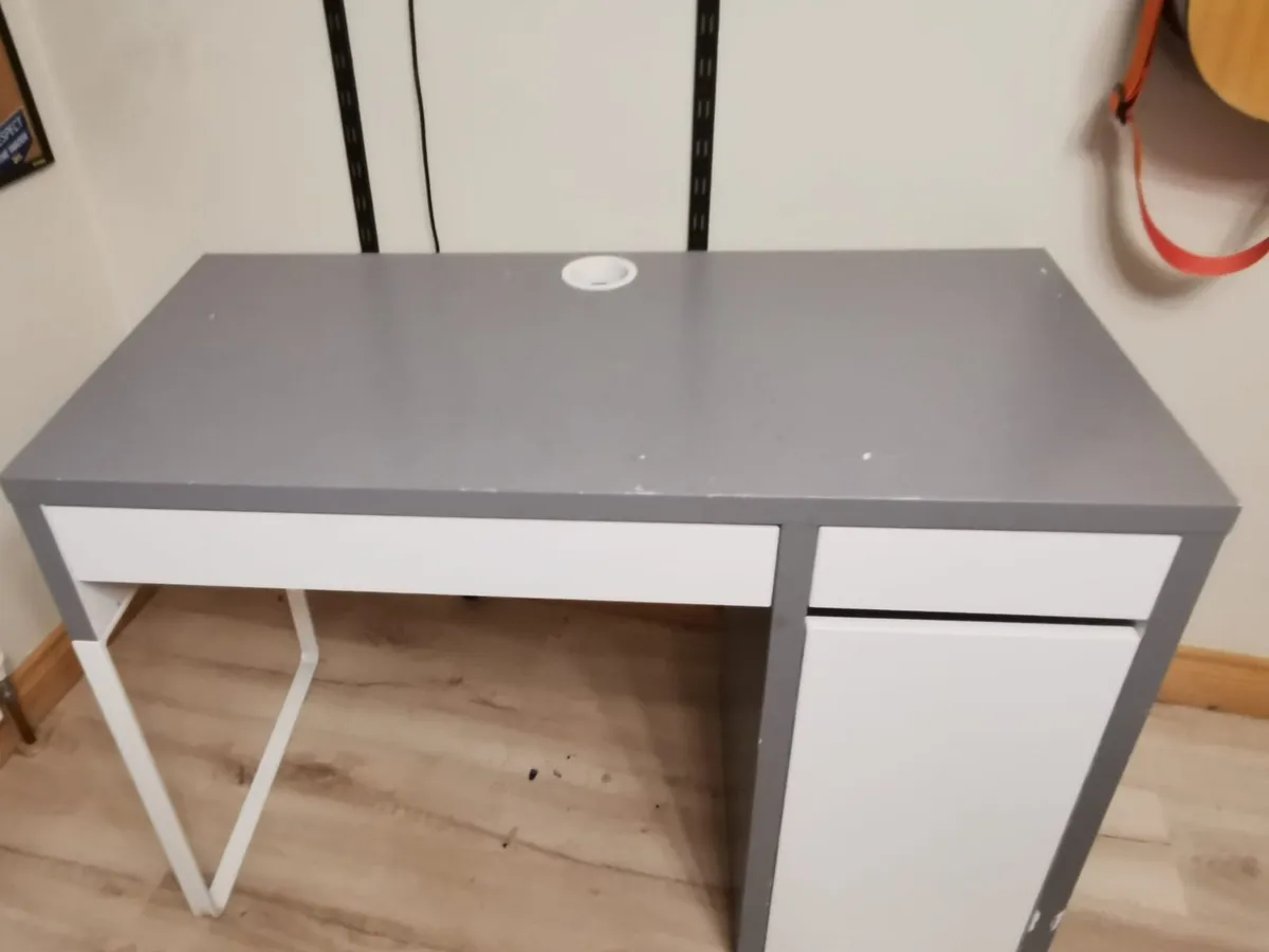 Desk - Image 1
