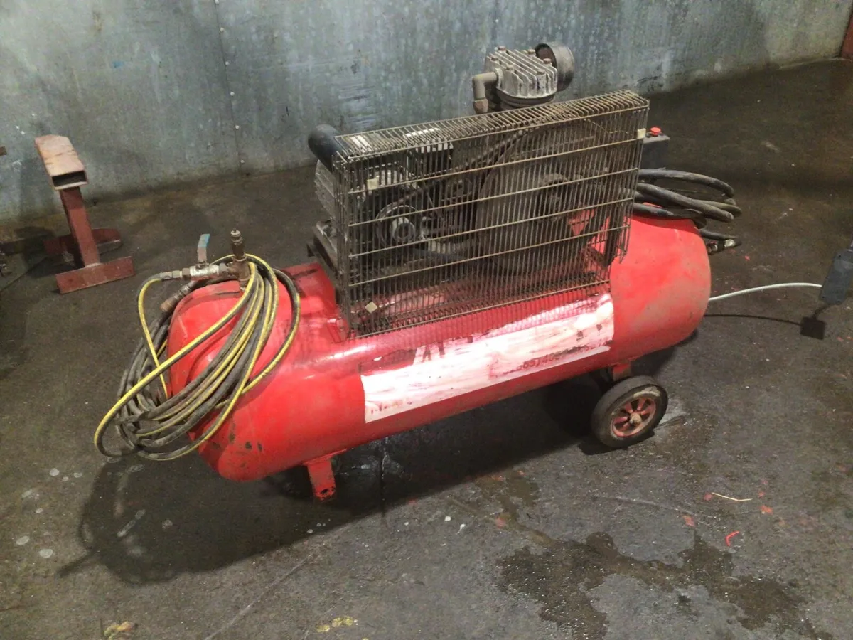 Air compressor - Image 4