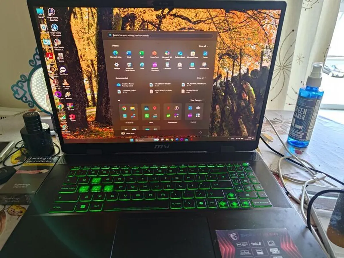 MSI Sword 17 inch - Image 1