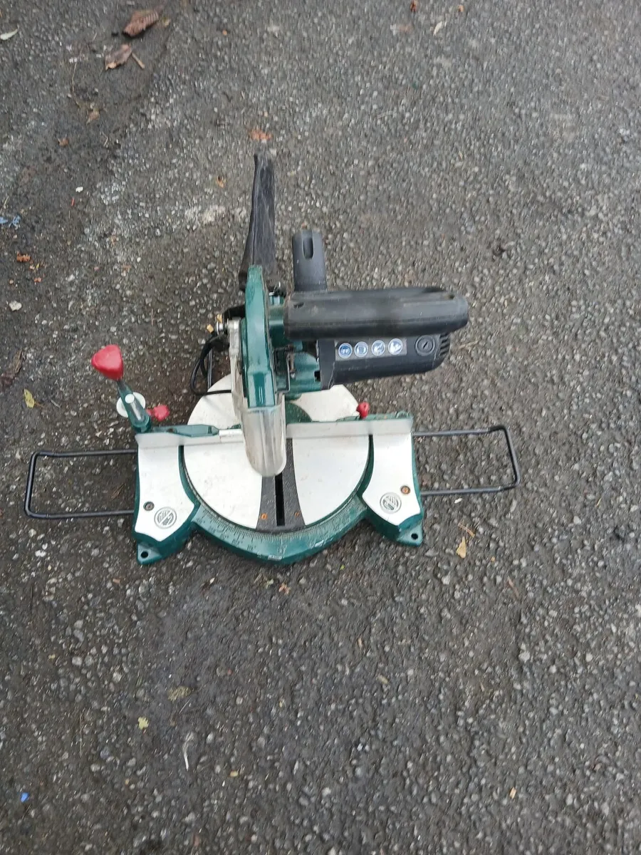 Chop saw working perfect priced 70e - Image 3