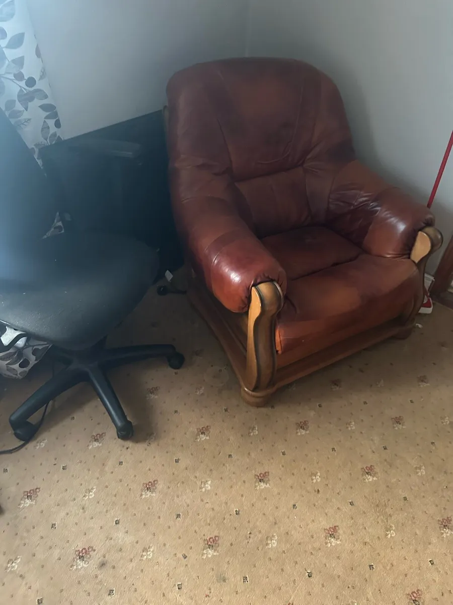 Sofa - Image 4