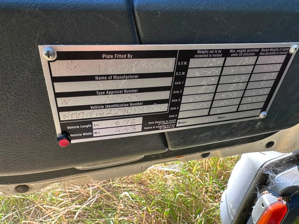 Truck for sale - Image 1
