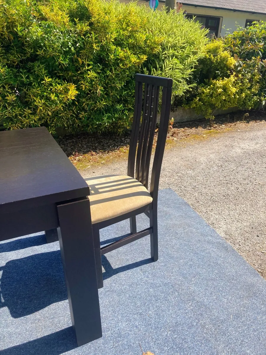 Kitchen Table and 6 chairs - Image 2