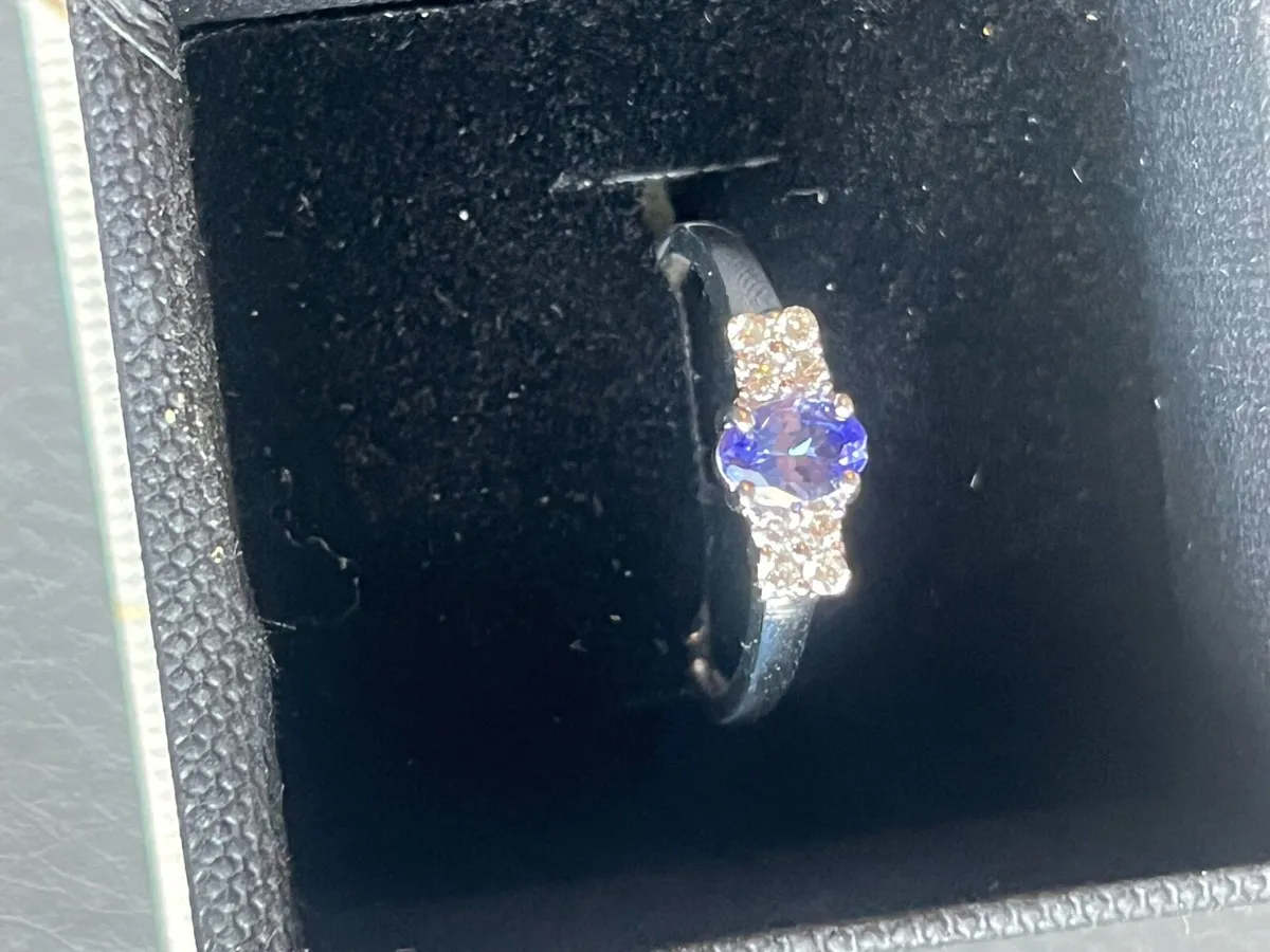 Engagement/Dress Ring - Image 3