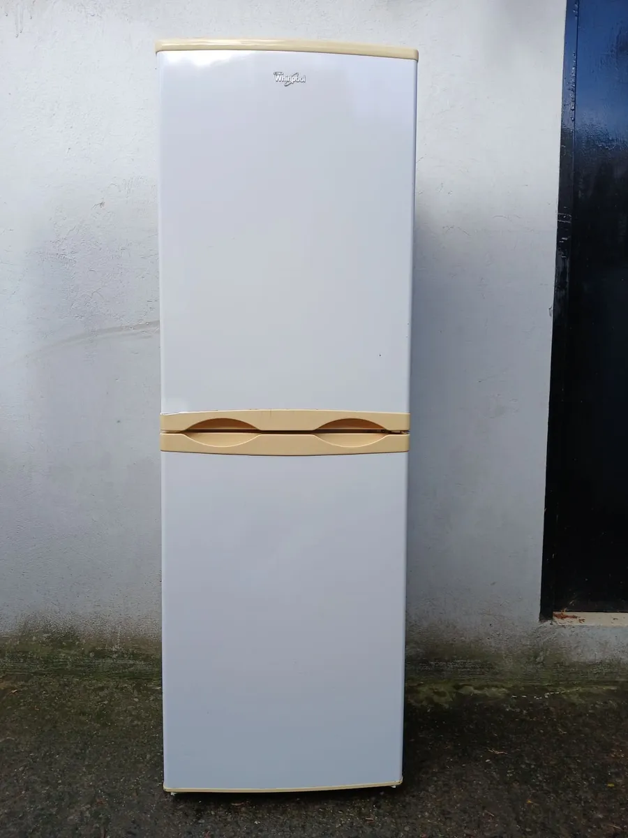 A FRIDGE AND FREEZER FOR SALE - Image 1