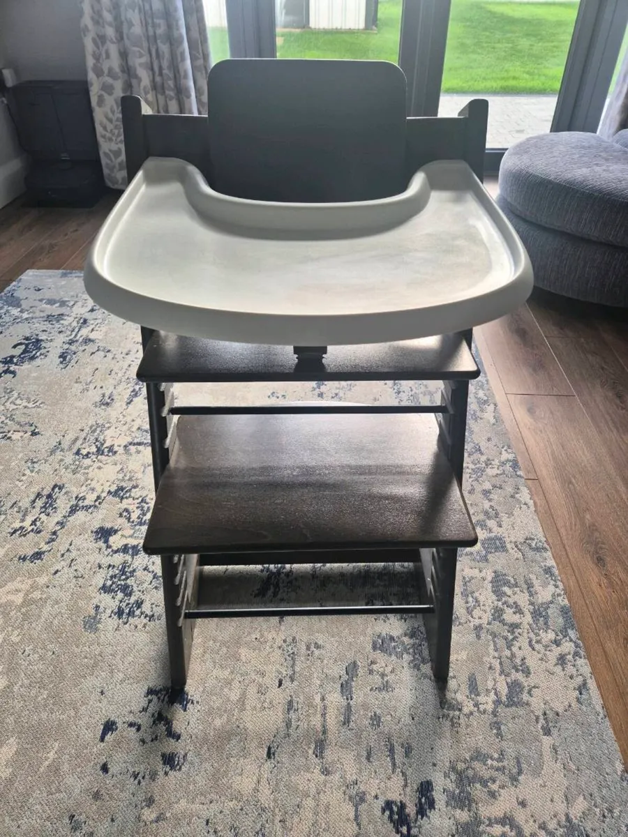 Stokke high chair - Image 1
