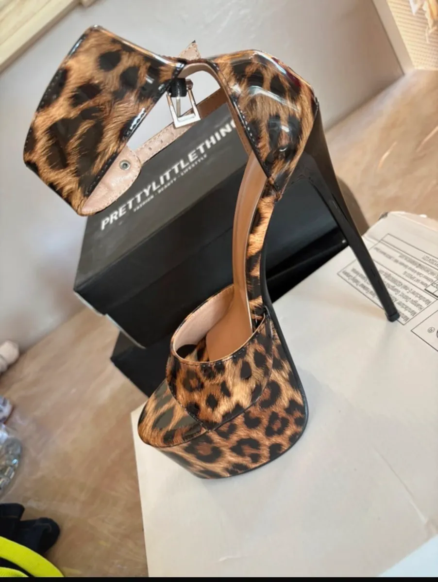 Leopard print heels - Image 2
