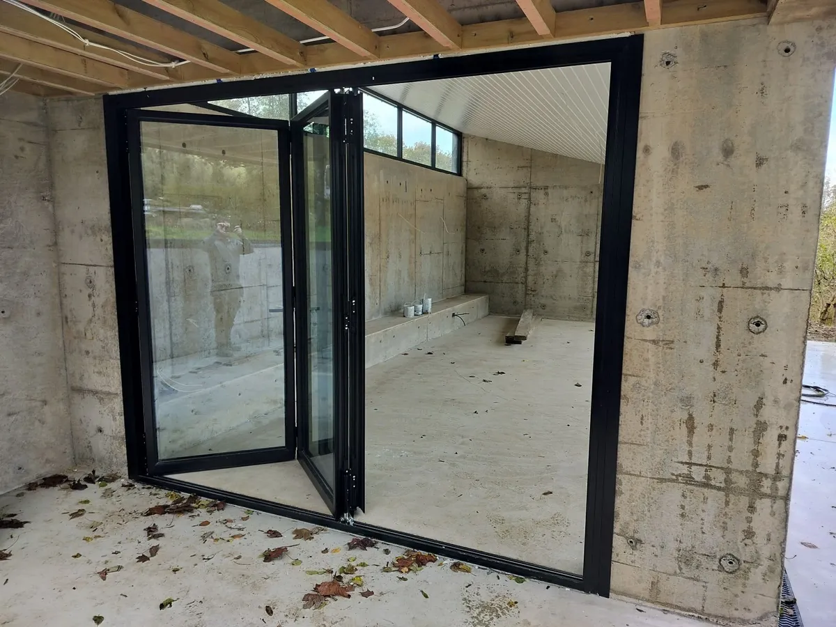 Reynaers Bi-Fold Door CF77 - Image 4