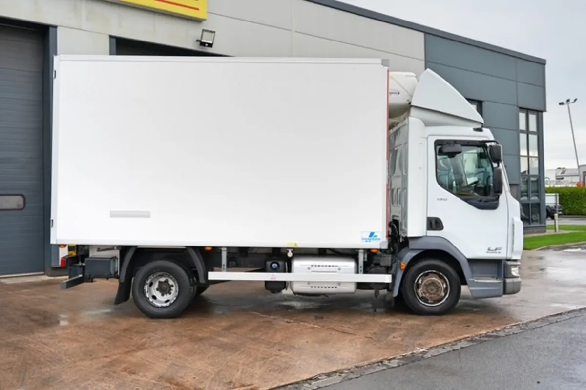 2017 DAF LF150 4X2 MEAT RAILER FRIDGE - Image 4
