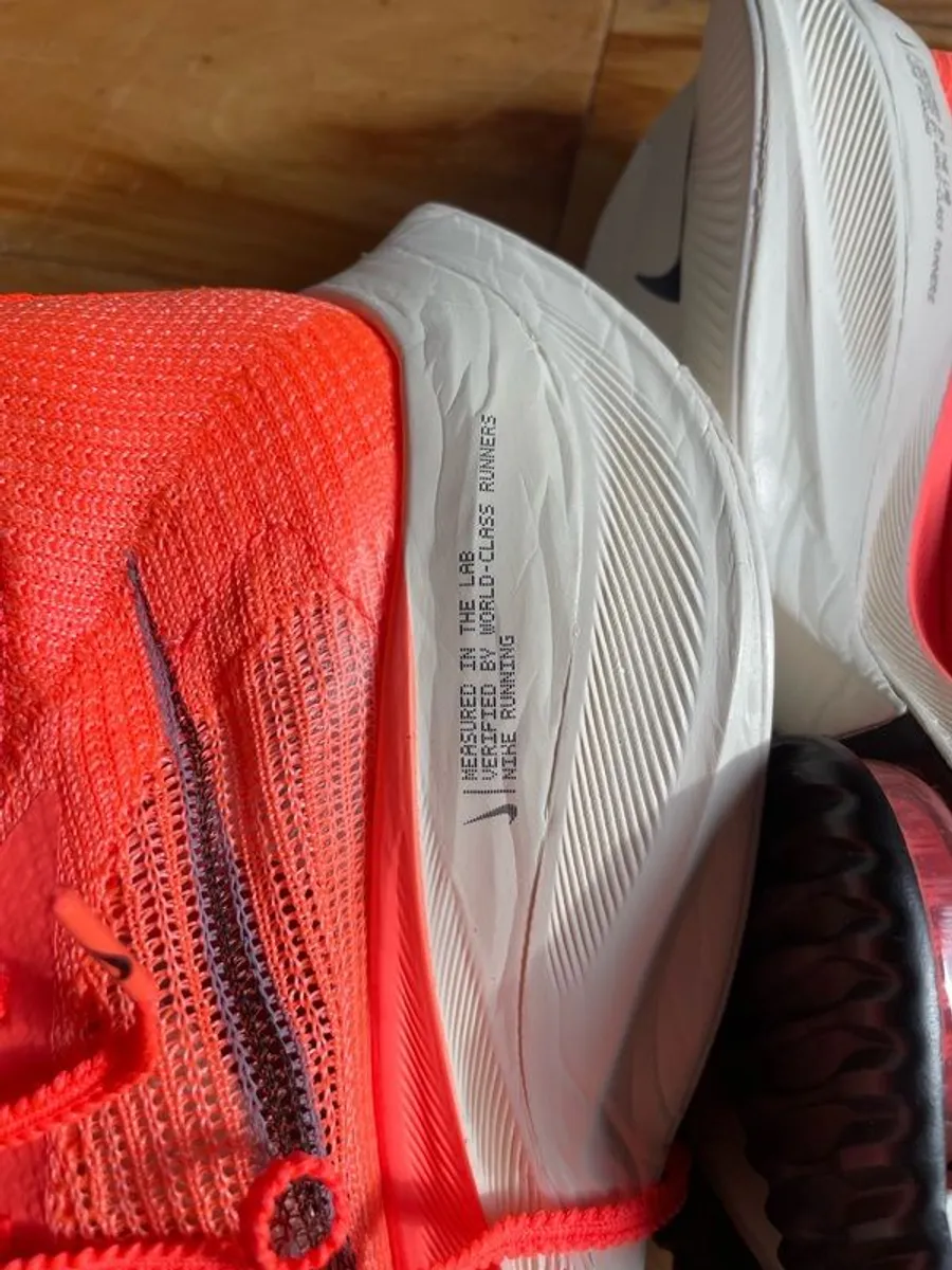 Nike ZoomX running - Image 3