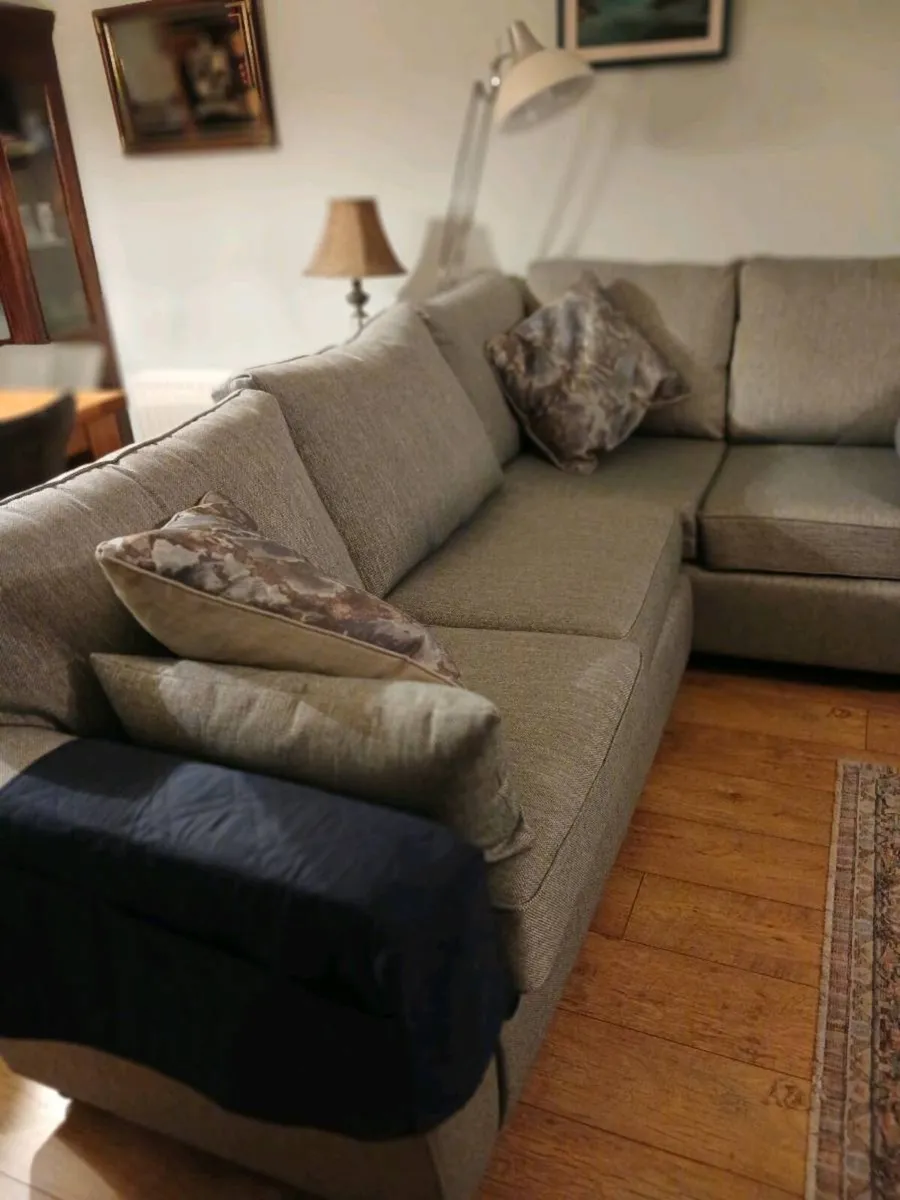 Sofa - Image 3