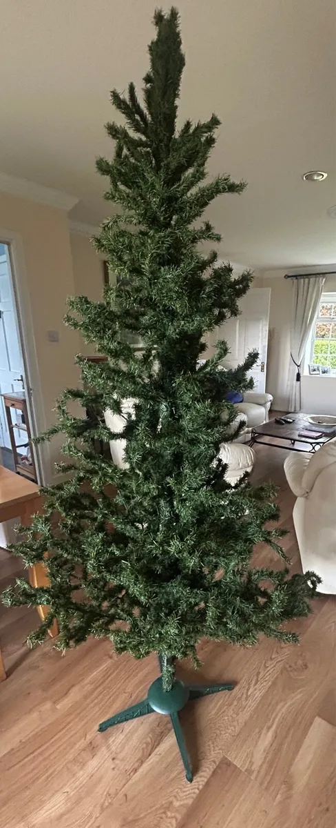 Christmas Tree - Artificial - Image 1