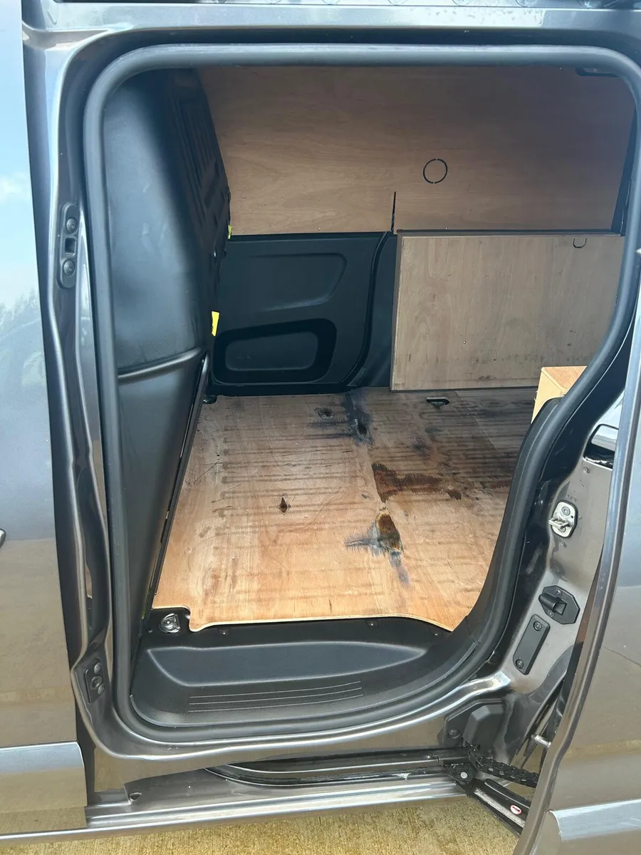 Citroen Berlingo 2023 - Image 2