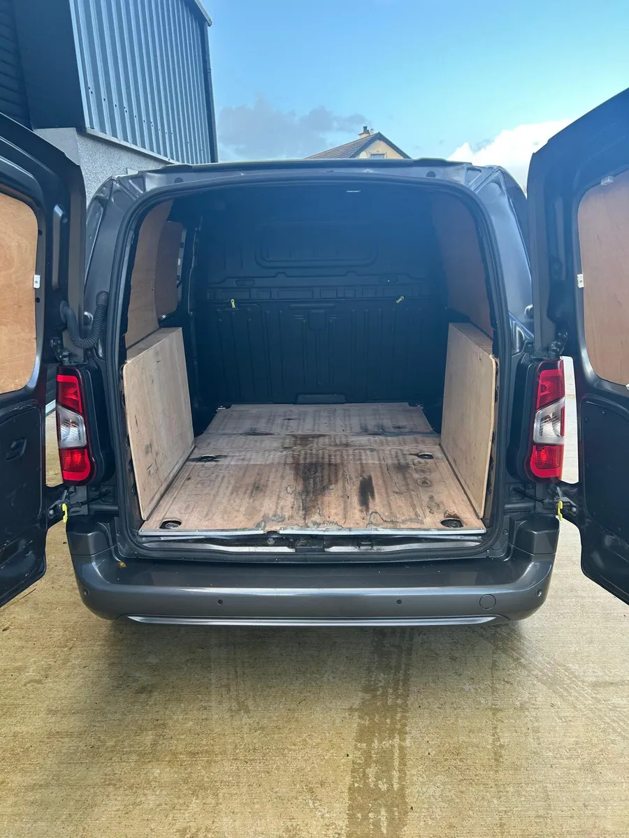 Citroen Berlingo 2023 - Image 3