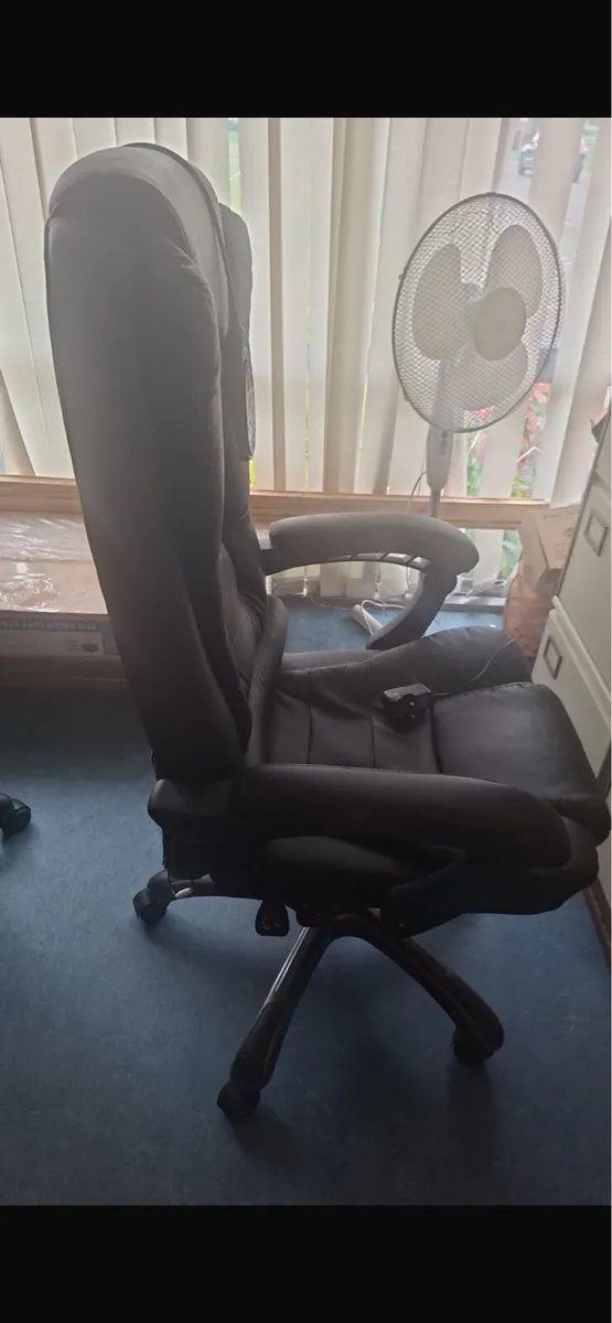 Office / Gaming Chair with Massage and Heating - Image 2