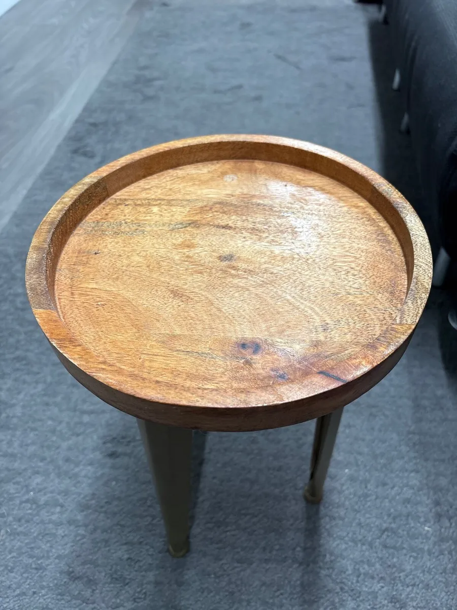 Side table (wood and metal legs) - Image 2