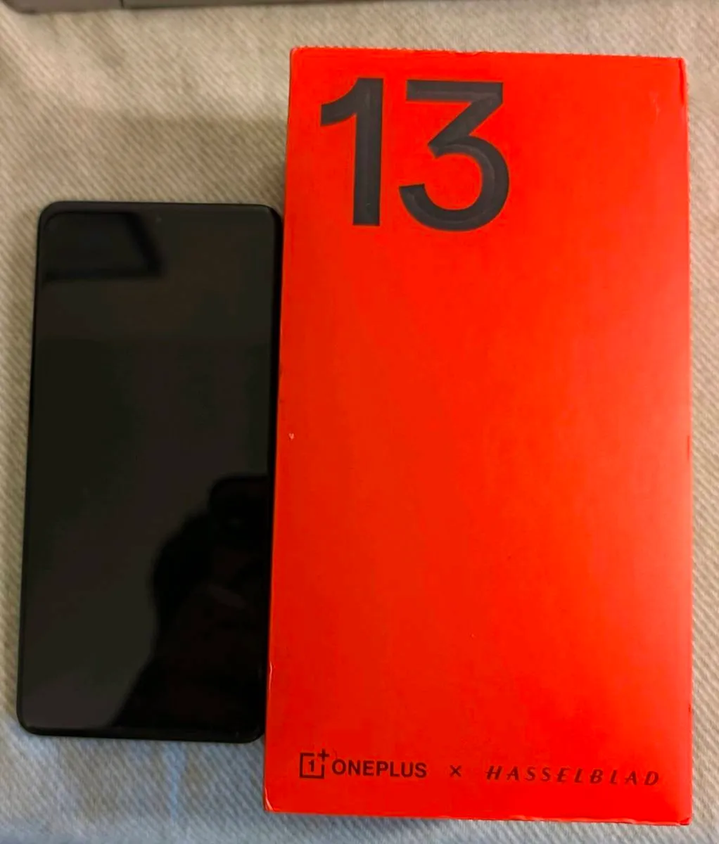 OnePlus 13 (16GB RAM / 512GB) - Midnight Ocean - Image 1