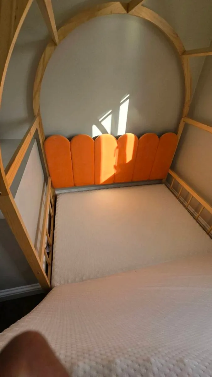 Bed - Image 4