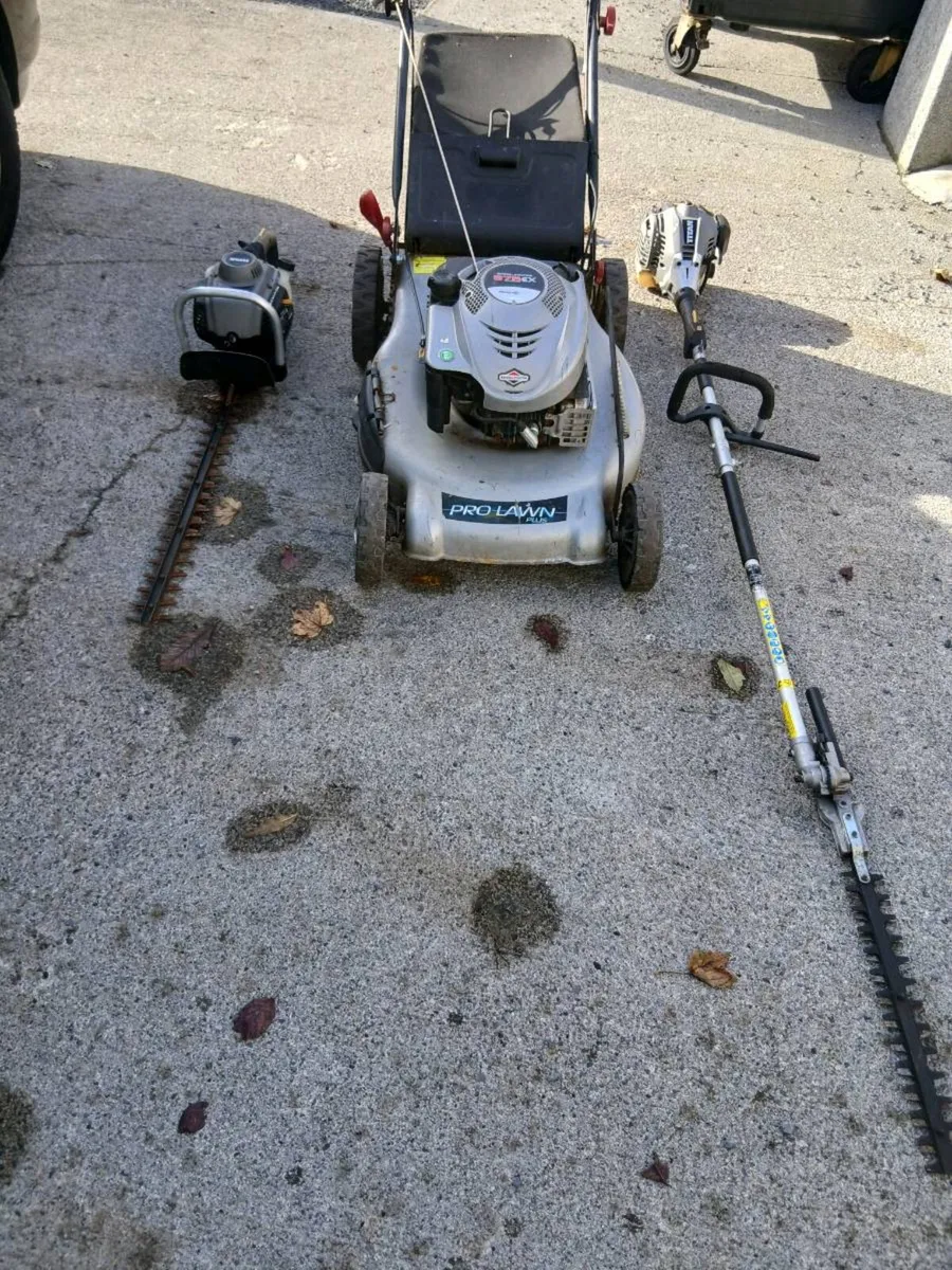 GARDEN EQUIPMENT BARGAIN €100 - Image 1