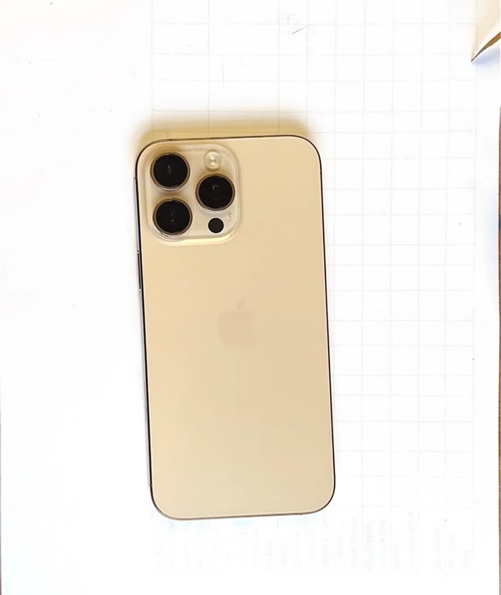 iPhone 16 Pro Max - Image 1