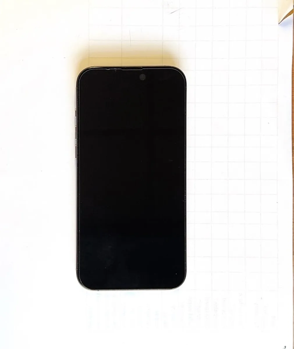 iPhone 16 Pro Max - Image 2