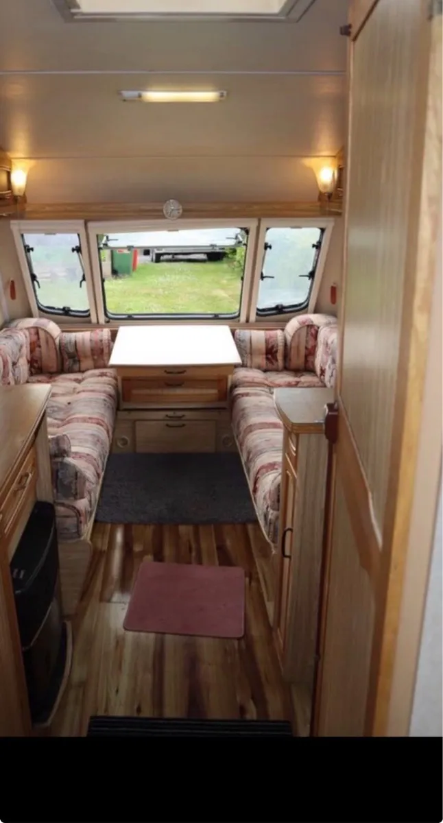 Elddis Hurricane 2 Berth - Image 4