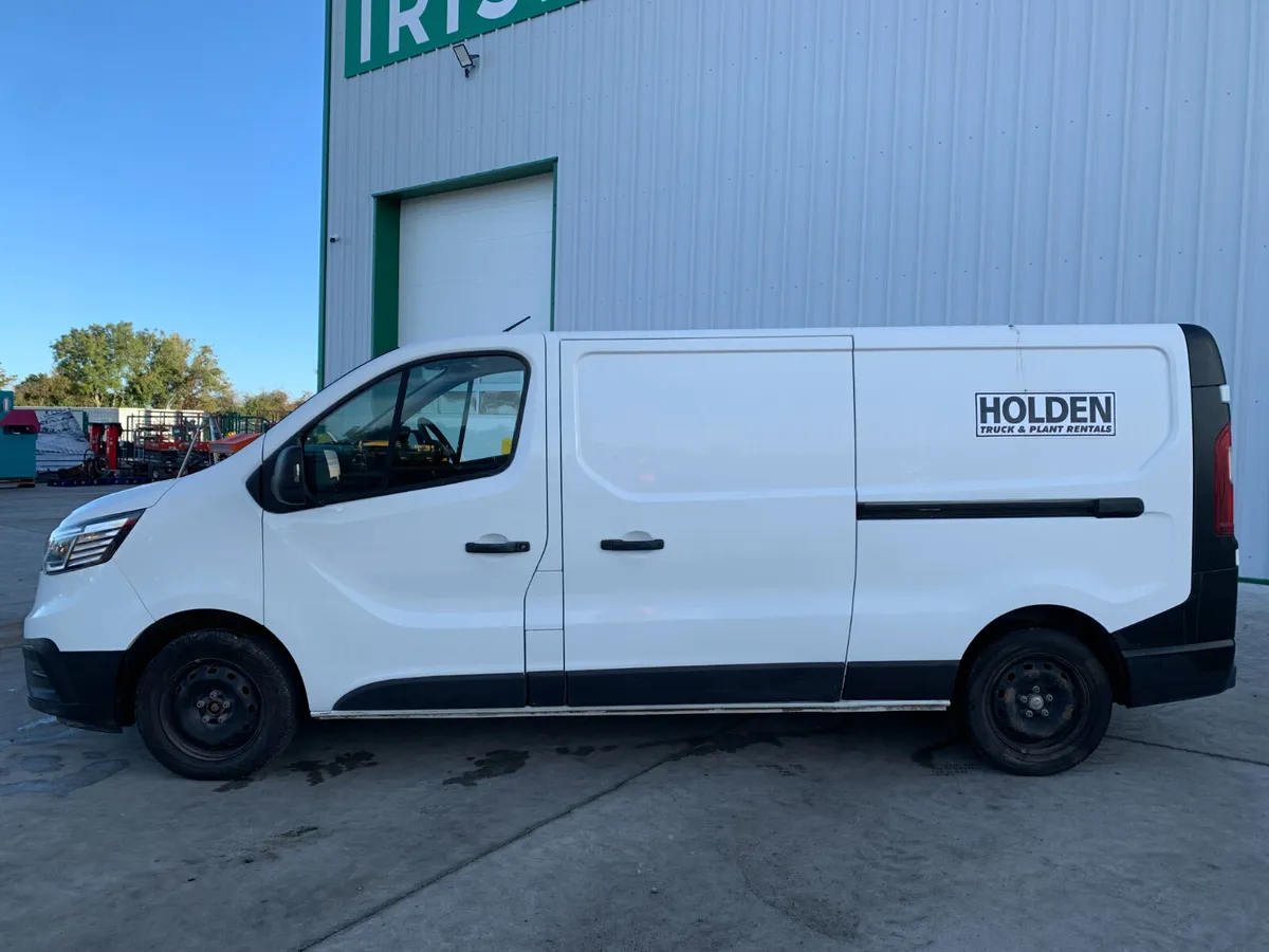NO RESERVE 2022 RENAULT TRAFIC FOR AUCTION - NAAS - Image 2