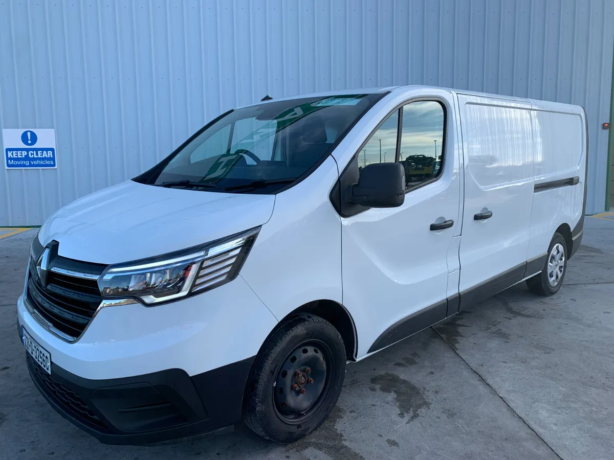 NO RESERVE 2022 RENAULT TRAFIC FOR AUCTION - NAAS - Image 1