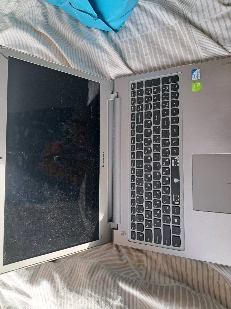 Lenovo IdeaPad laptop - Image 1