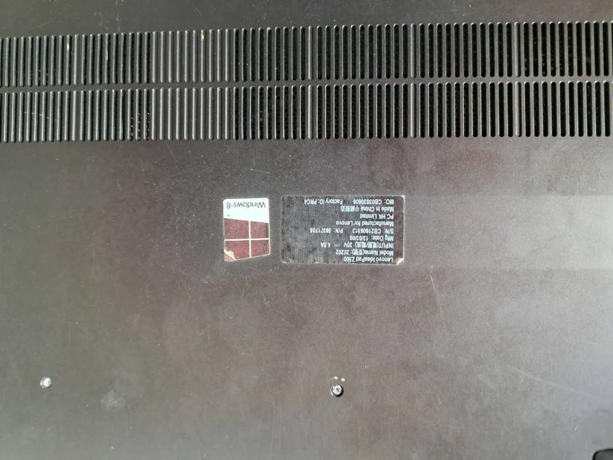 Lenovo IdeaPad laptop - Image 4