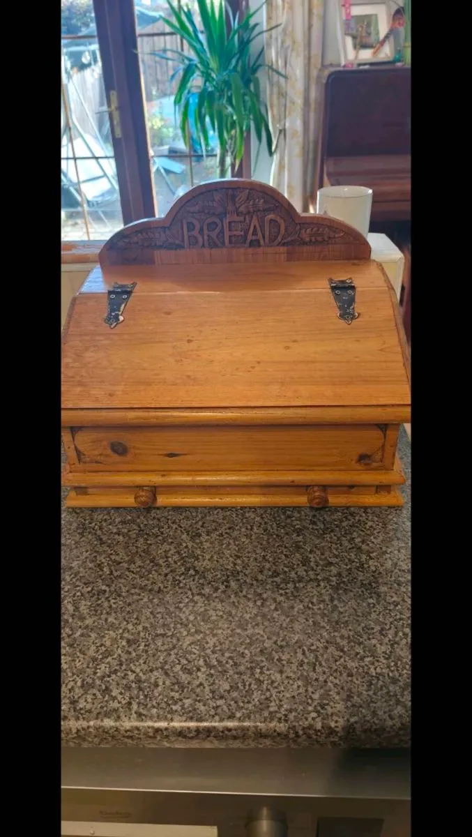 Bread bin - Image 1