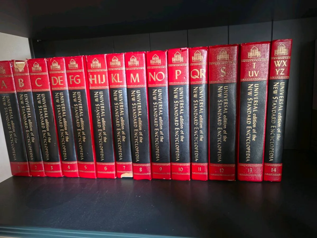 Encyclopedias - Image 1