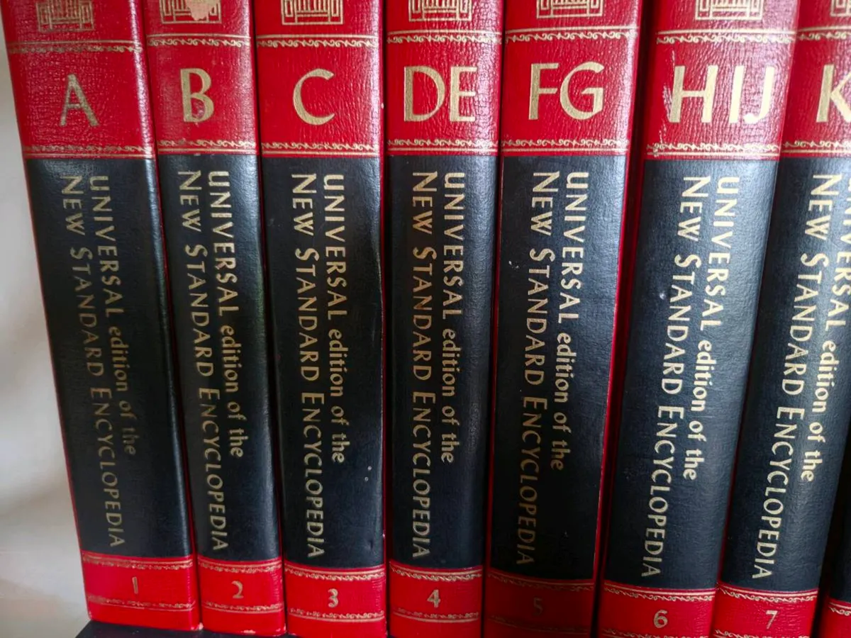 Encyclopedias - Image 2