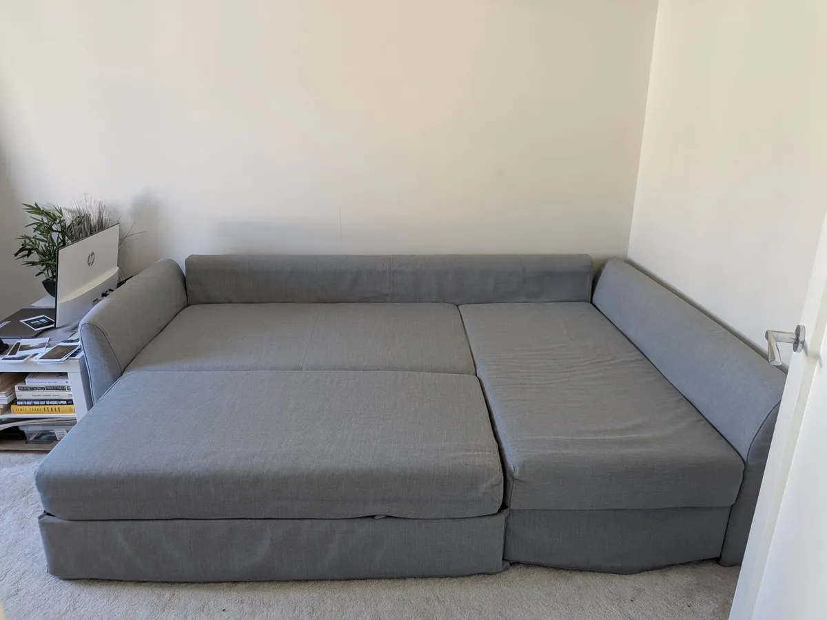 3 seater IKEA sofa bed - Holmsund - Image 3