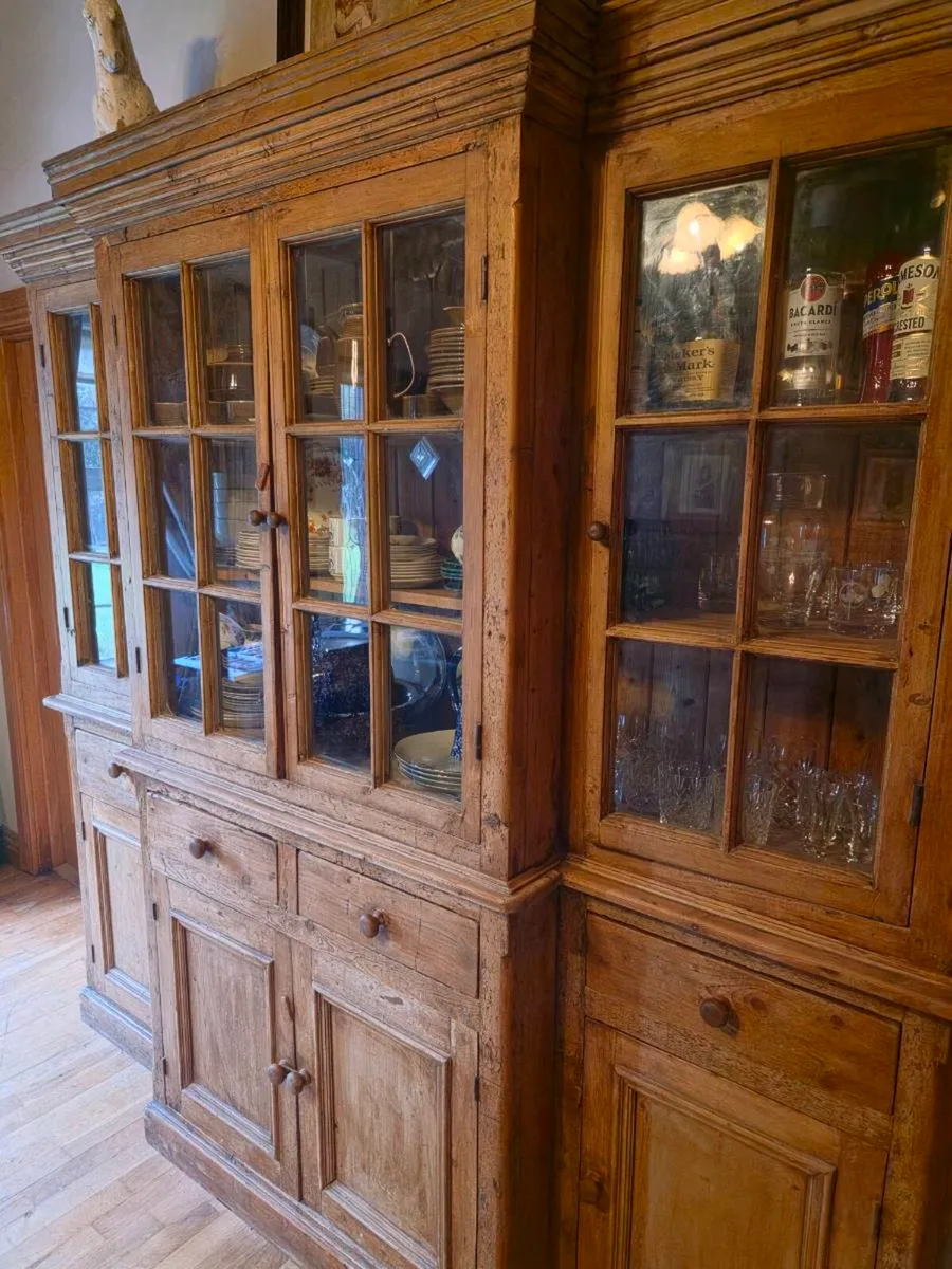 Dresser - Image 3