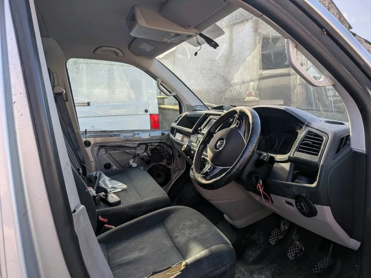 Vw transporter T6 rolling shell - Image 2