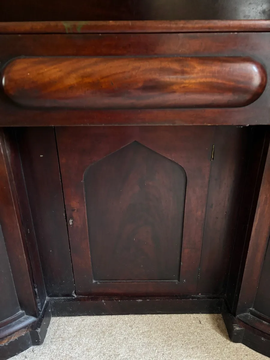 Antique sideboard - Image 3