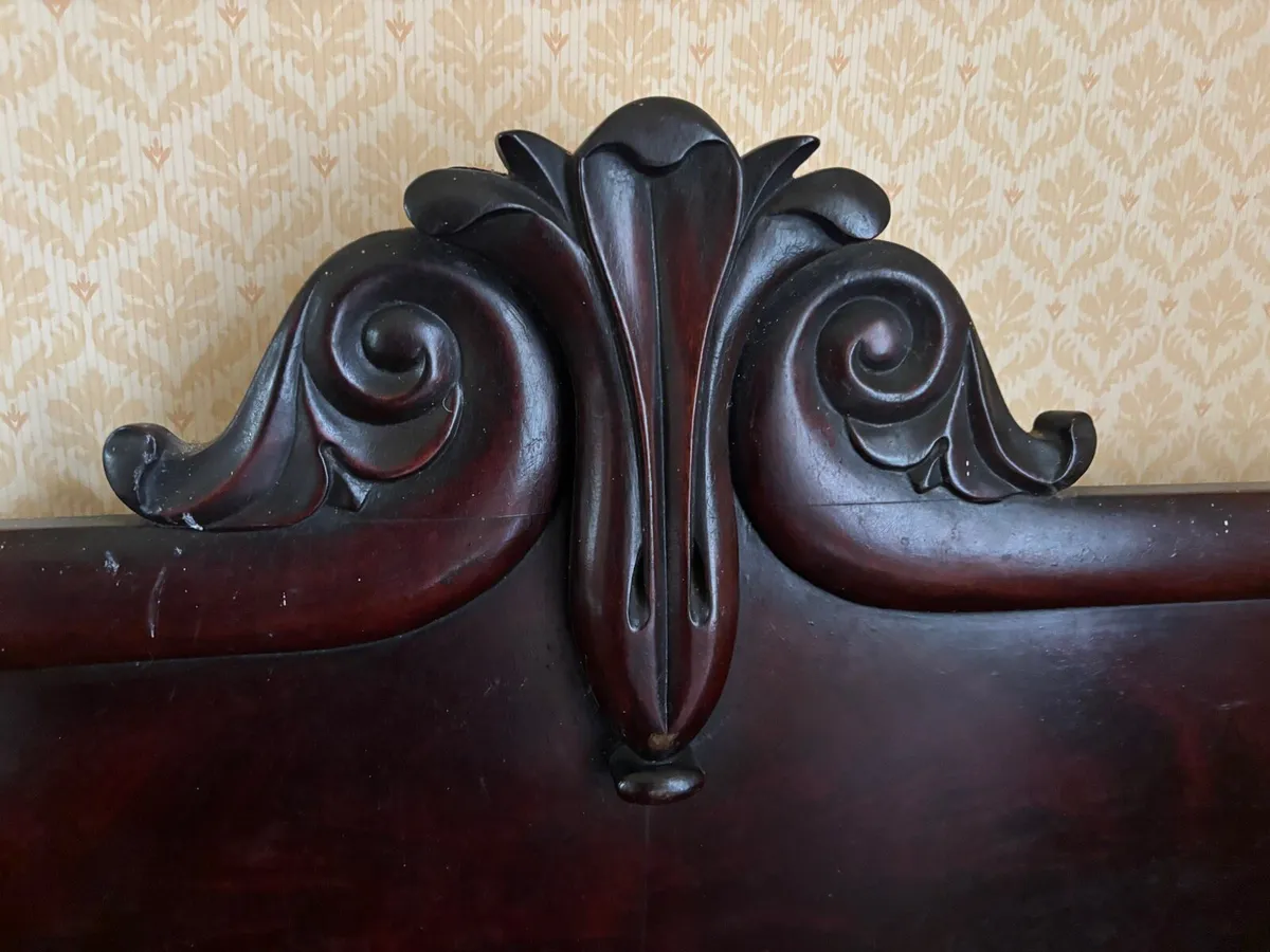 Antique sideboard - Image 4