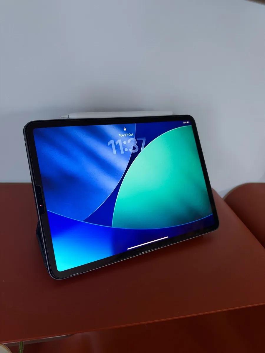 Apple iPad Pro 11”(2nd Gen, 2020) + Apple Pencil - Image 1