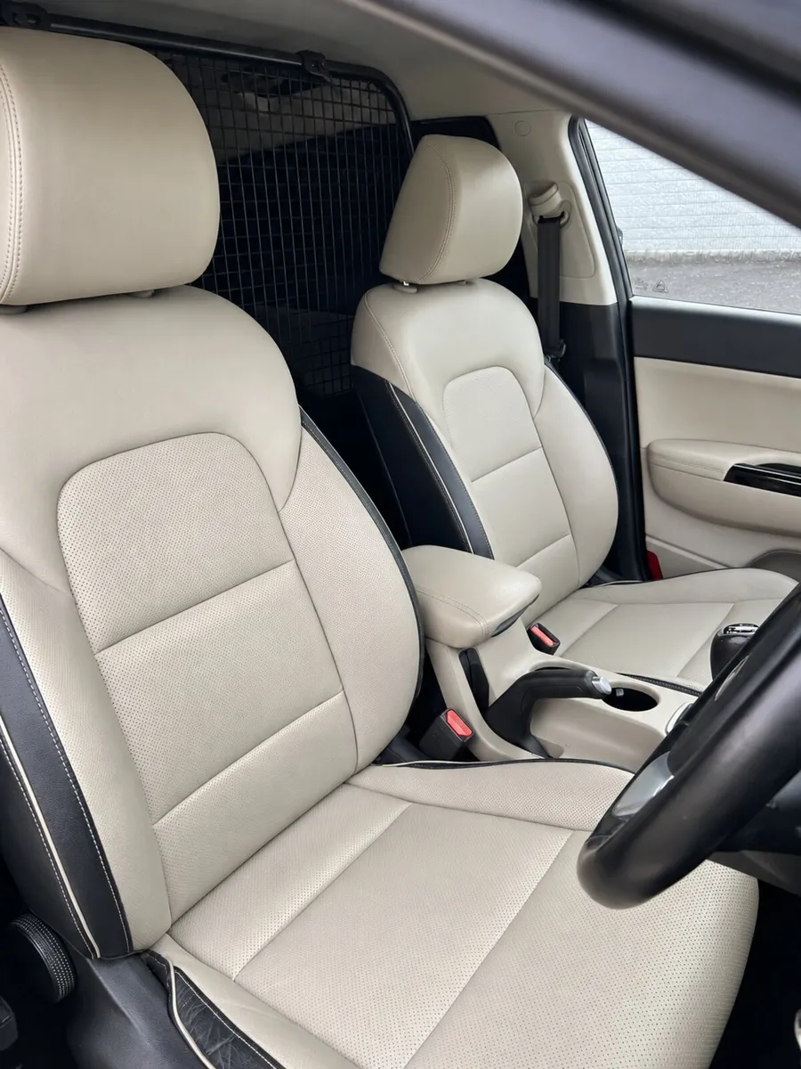 2020 Kia Sportage K3 MHEV Commercial - Image 4