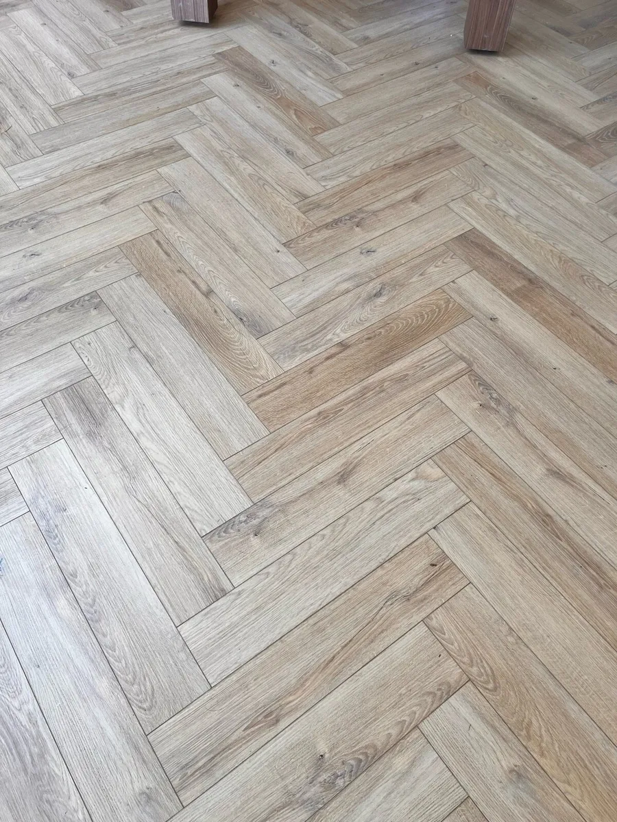 Oak flooring - Image 3