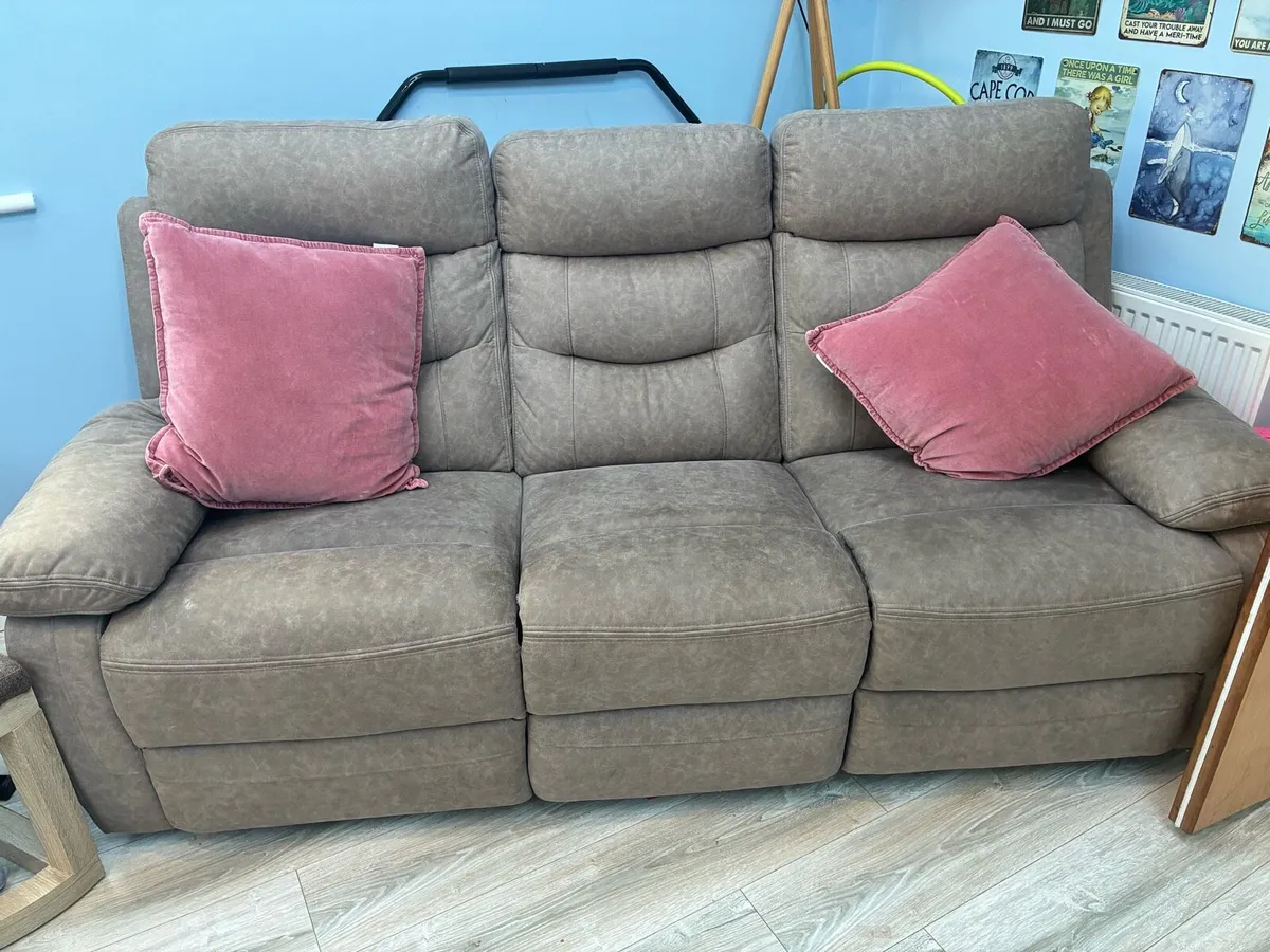 Recliner Couches x 2 - Image 1