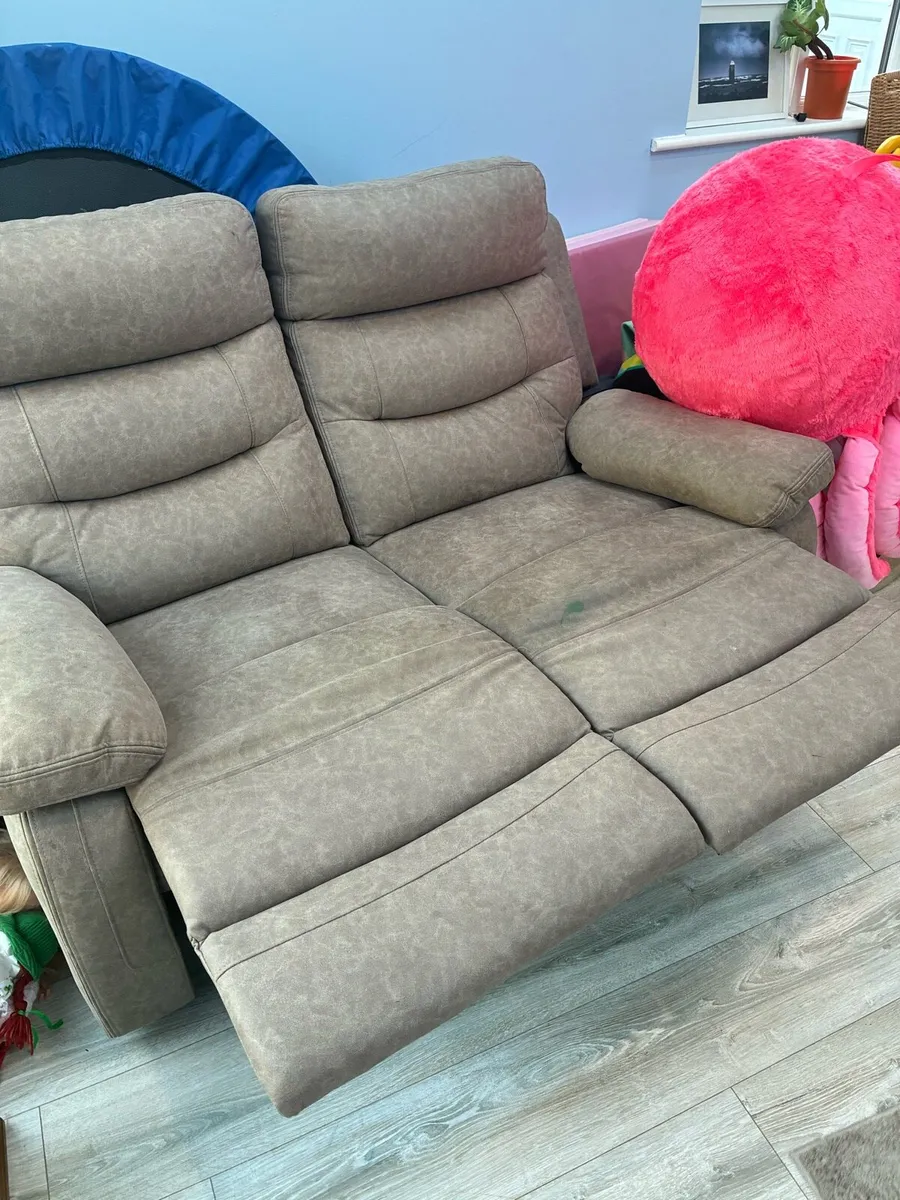 Recliner Couches x 2 - Image 4