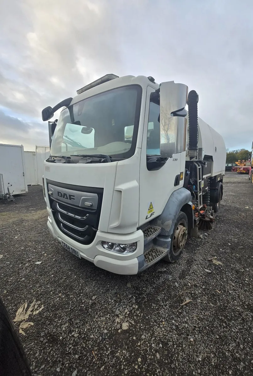 2018 DAF LF 230 - Image 1