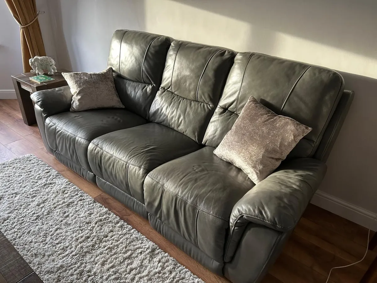 3 Seater Leather Recliner Sofa - Image 1