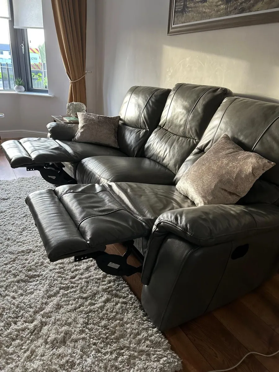 3 Seater Leather Recliner Sofa - Image 2