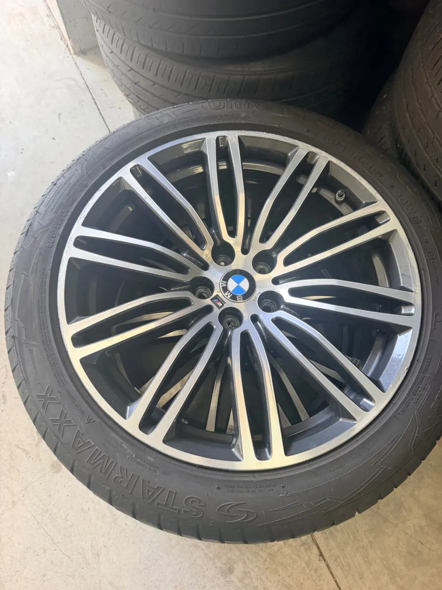 19 Inch BMW 5 Series Alloys - Image 2
