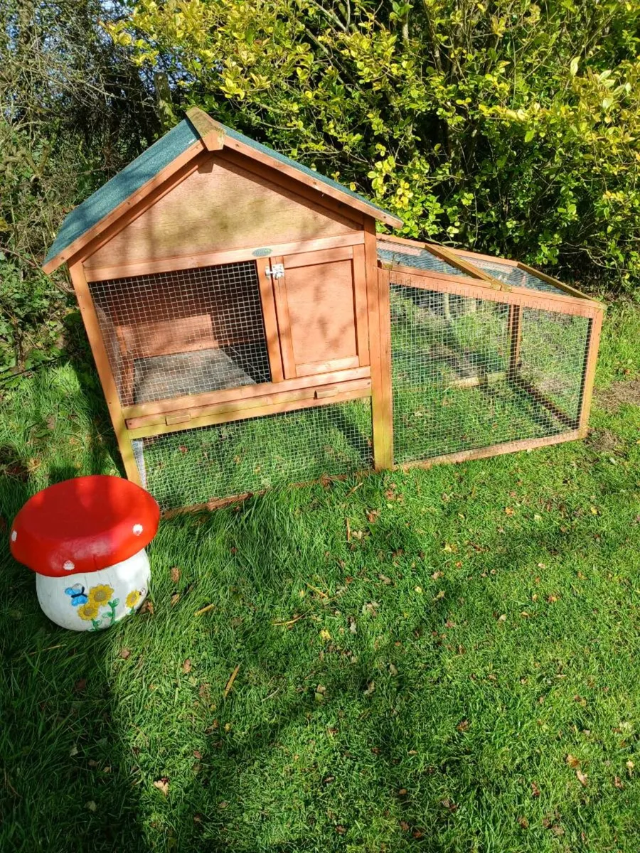 Rabbit house - Image 1