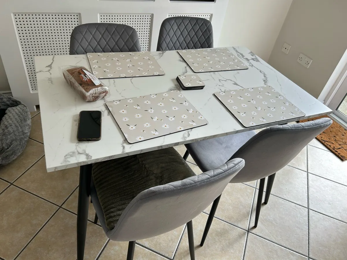 Kitchen table